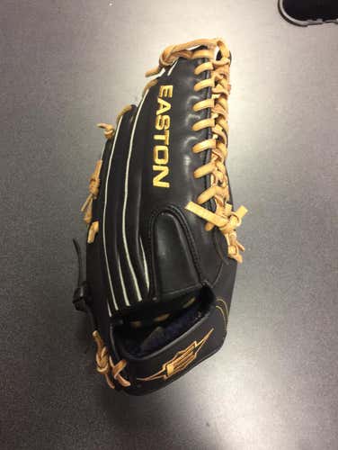 Easton Outfield Glove 12.75