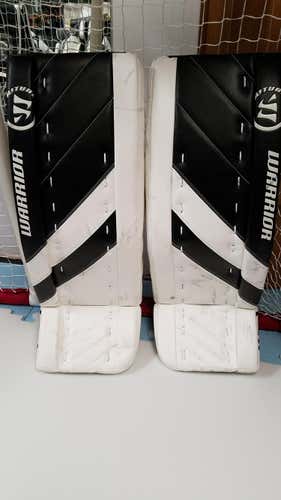 Warrior G4 Goalie Leg Pads Senior- 32 +1.5. (White and Black)