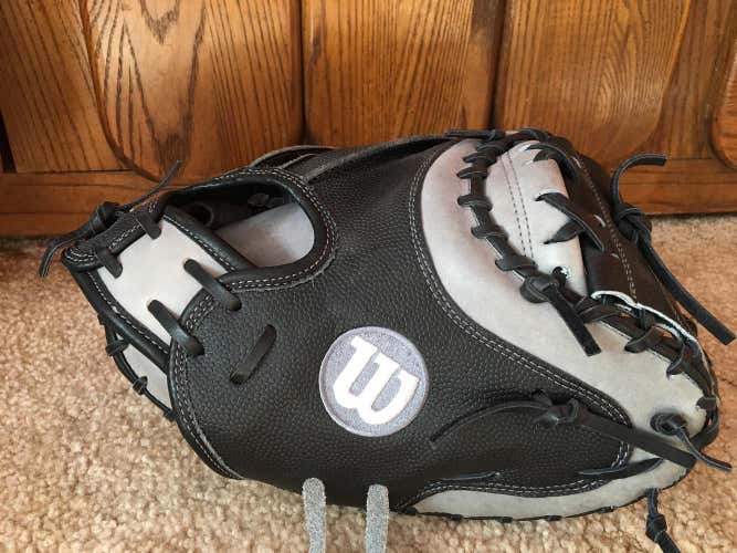 Wilson A2000 Catchers Mitt 34”