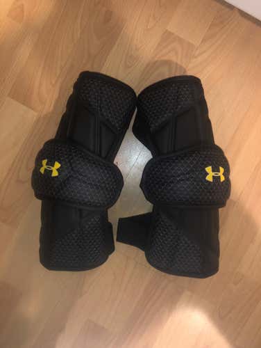 Under Armor Ss Arm Pads | Unused | Size Large