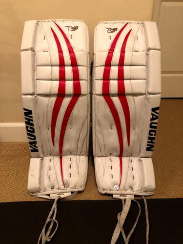 Vaughn Velocity V7 XF Pro Carbon Goalie Leg Pads Senior