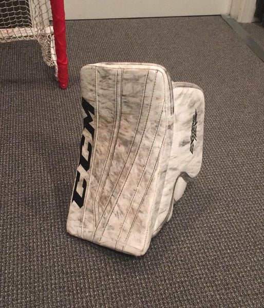 CCM Extreme Flex II Sr. Pro Goalie Blocker