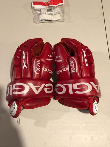Eagle X70i 13” Red Gloves