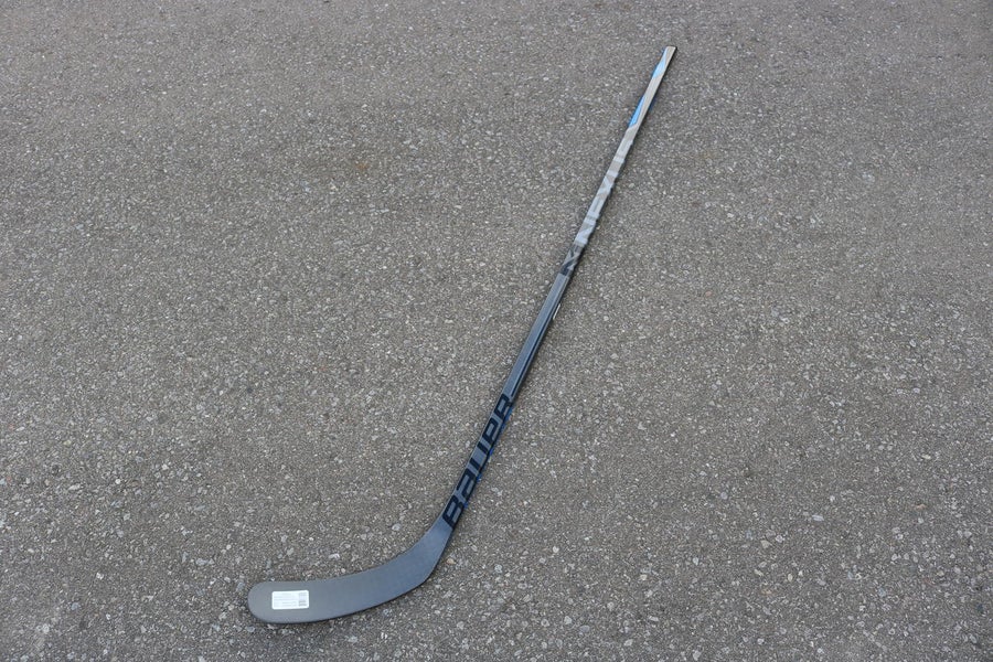 New Bauer Nexus 7000 RH 87 P92 Stick