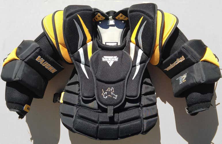 Vaughn Velocity V7 XF Pro Chest and Arm Protector Senior Small