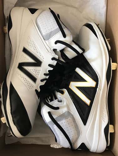 New Balance 4040v3 Mid Metal Baseball Cleats (Men’s 8.5)
