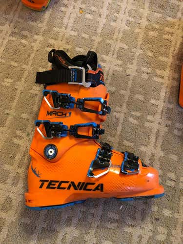 Tecnica Mach1 130 LV Boots