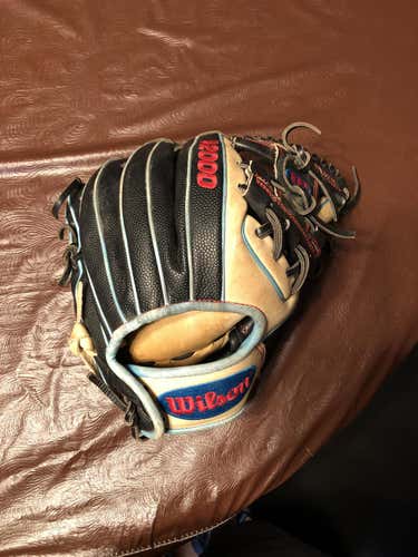 New Wilson A2000 Baseball Gloves Glove Adult