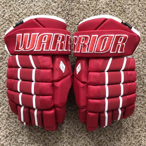 Warrior Dynasty AXLT Gloves 13.5” Red/Wht