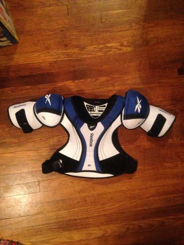 *BUNDLE DEAL* Reebok 3K Set W/Easton Gloves