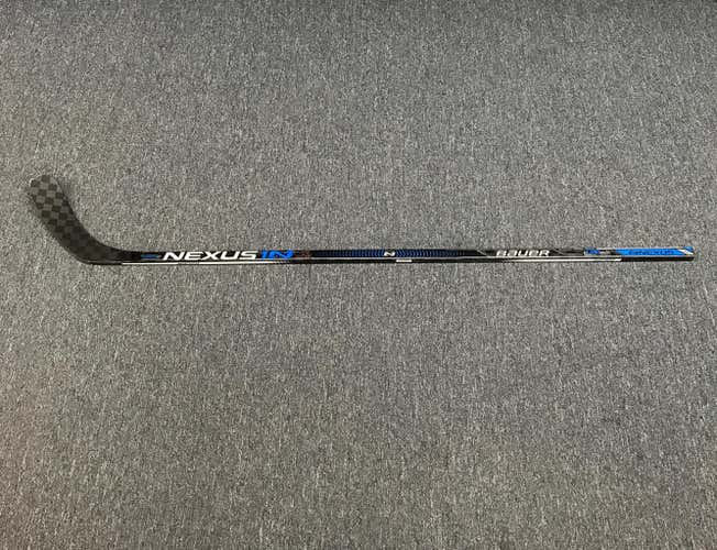 Bauer Nexus 1N Pro Stock Hockey Stick Senior Right Used