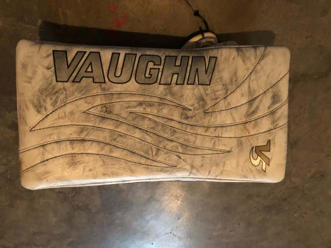 Vaughn B7990
