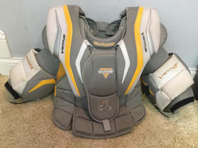 Vaughn Ventus Goalie Chest Protector Junior Large