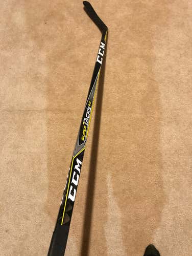CCM Supertacks 2.0 Left 85 Mackinnon Grip