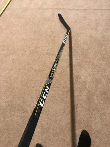 CCM Supertacks 2.0 Parise 85 Flex Grip