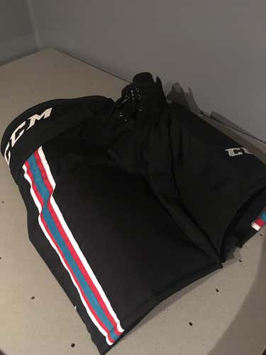 WHL KELOWNA ROCKETS PANTS
