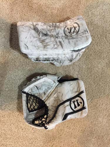 Warrior Goalie Glove & Blocker Junior