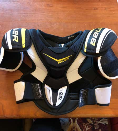 Almost New Bauer Supreme 150 Junior Small Shoulder Pads