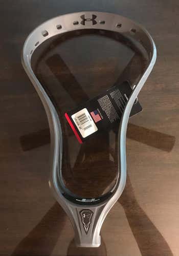 NEW!  Under Armour Command Low