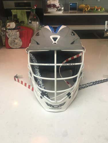 Towson USA Lacrosse Cascade R Helmet