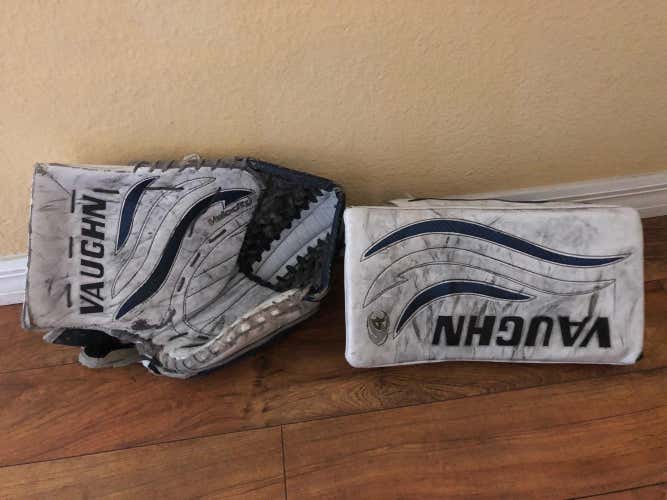 Vaugh V4 Pro Spec Glove Set
