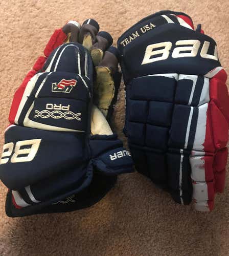 Team USA 14” Hockey Gloves
