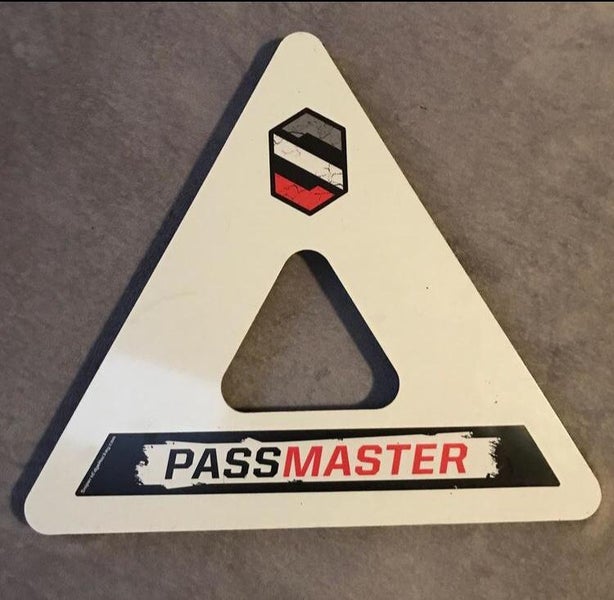PassMaster Hockey Passer And Puck Rebounder