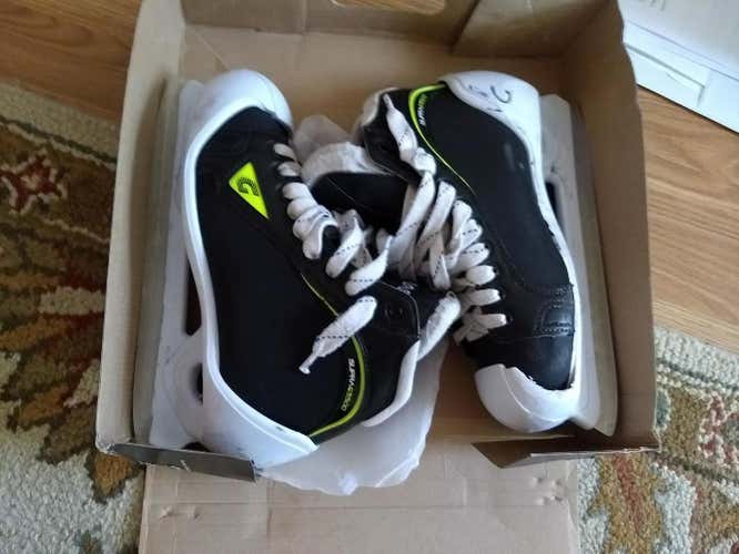 Graf Goalie Skates Senior Size 6