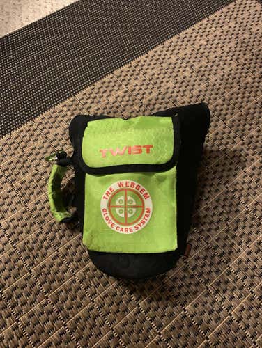 Web Gem Glove Care Twist