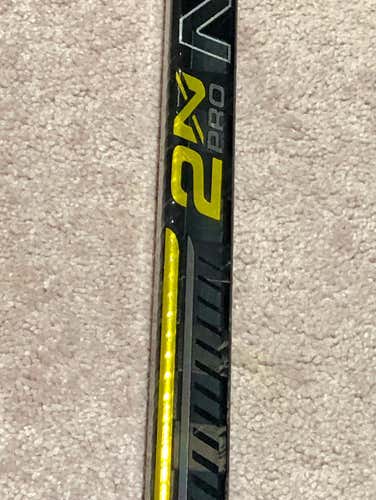 AHL NHL PRO Stock RH Bauer 2N PRO 95 Flex Tactile Grip P92M