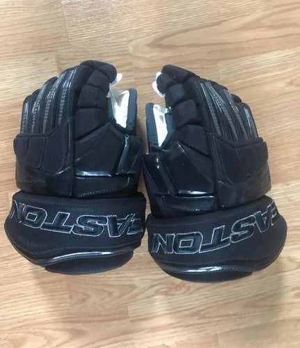 Brand New Easton MAKO 13” Black Hockey Gloves
