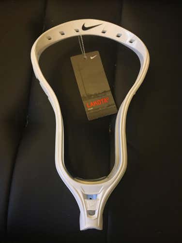 BNWT Nike Lakota U Lacrosse Head