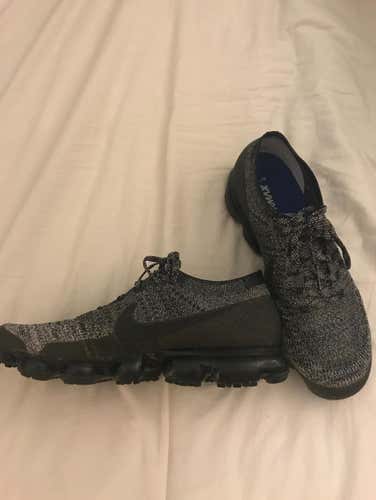 Almost BN Oreo Nike Vapormax - Size 12