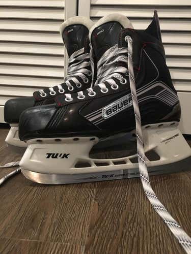 New Bauer Vapor X400 Skates Senior Size 7.5