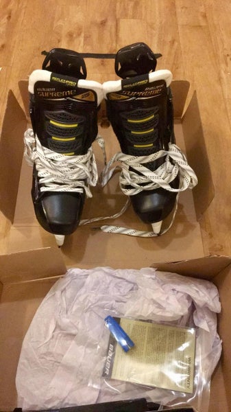 New Bauer Sepreme 2s hockey Skates Size 7D