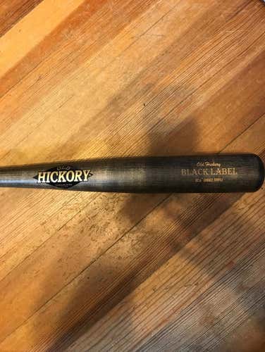 Old Hickory Black Label Maple Wood Bat (32.5 Inch)