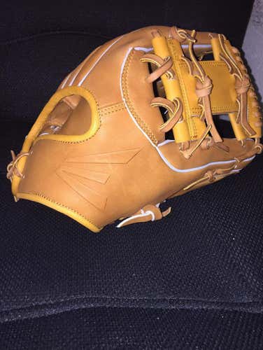Easton Small Batch #11 NWTs