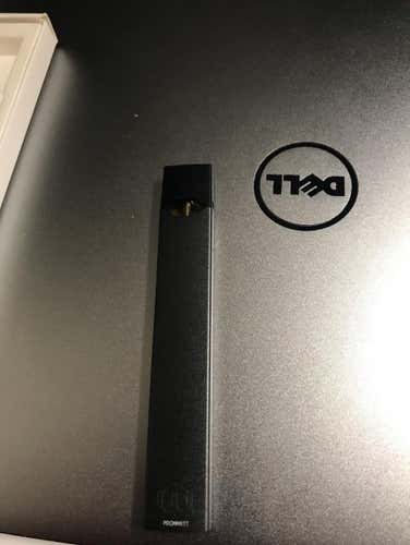 Juul With Charger and Three Pods