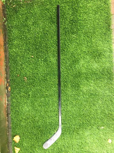 All Black Hockey Stick (AB7): Right Grip (Tacky): 100 Flex