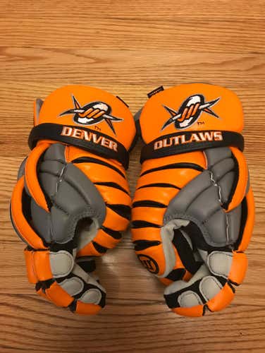 Denver Outlaws Warrior Evo MLL Gloves -Kavanagh