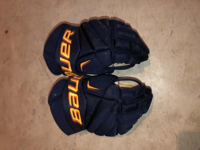 Bauer Vapor APX2 Pro Gloves Senior