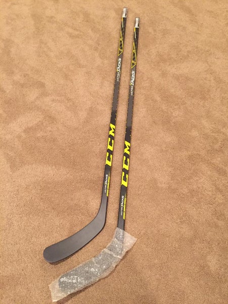 NEW CCM 2 PACK P19 75 FLEX RIGHT HANDED ULTRA TACKS PRO STOCK