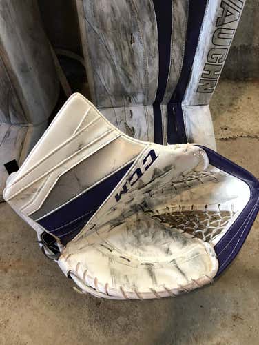 CCM Glove