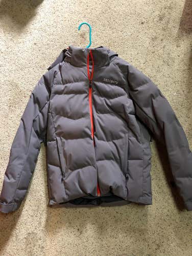 Brand New Descente Puffy Jacket
