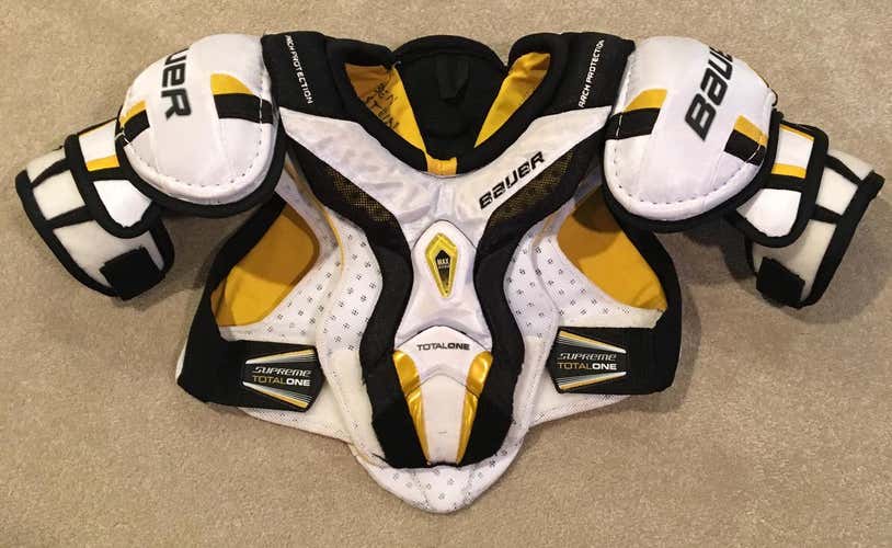 Bauer Supreme TotalOne Shoulder Pads, Like New