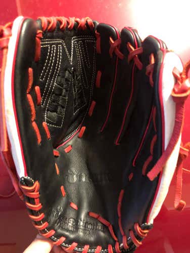Demarini Insane Slow Pitch Softball Glove
