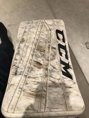 CCM Extreme Flex II 860 Intermediate Blocker
