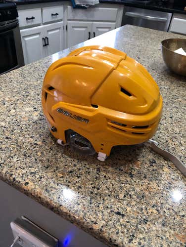 Bauer Re-akt Helmet