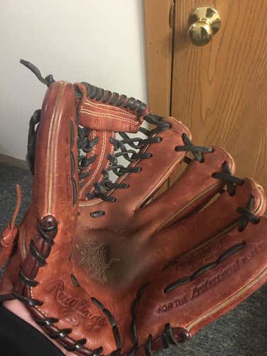 Rawlings Glove