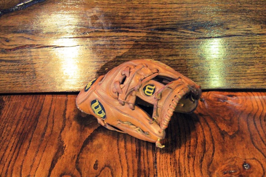 Wilson A777 Glove